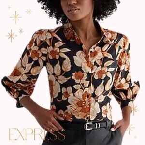 ✨ Express Women's Relaxed Floral Half Sleeve Portofino Blouse – Size Large ✨ EUC